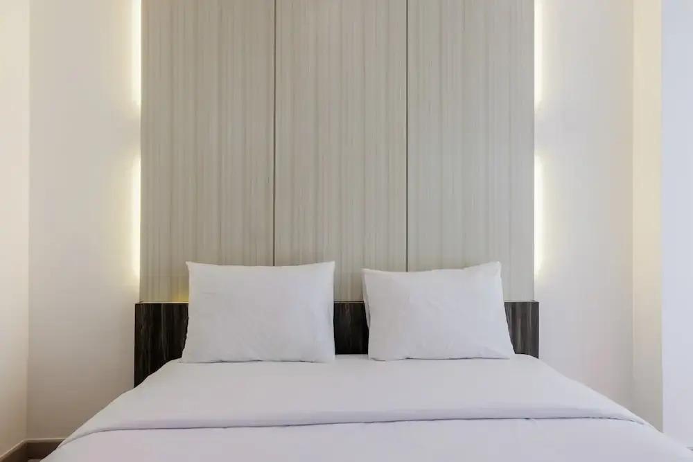 Legok: Fully Parquette City View Studio Apartment @ M-Town Residence