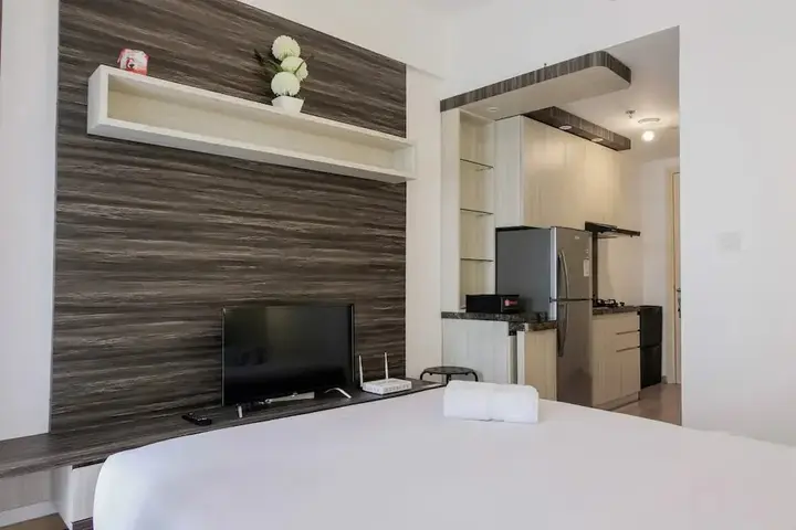 Legok: Fully Parquette City View Studio Apartment @ M-Town Residence