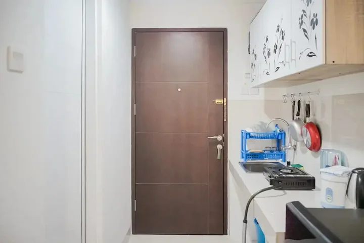 Тангеранг: Cozy Room Studio Springwood Tangerang Apartment