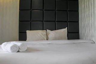 Legok: Minimalist Studio Apartment at Atria Residences with Pool View