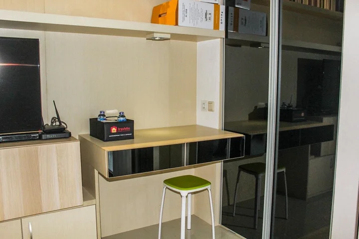 Legok: Minimalist Studio Apartment at Atria Residences with Pool View