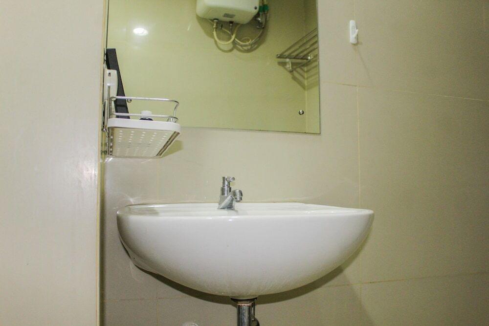 Legok: Minimalist Studio Apartment at Atria Residences with Pool View