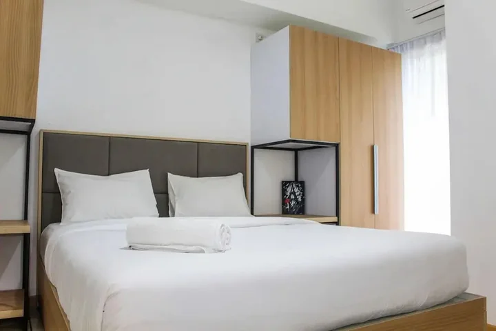 Legok: Spacious and Cozy 2BR M-Town Apartment