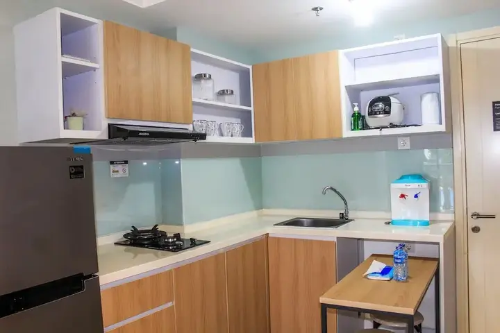 Legok: Spacious and Cozy 2BR M-Town Apartment