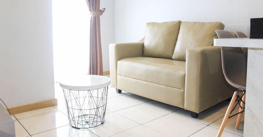 Legok: New Furnished with City View 2BR Apartment M-Town Residence