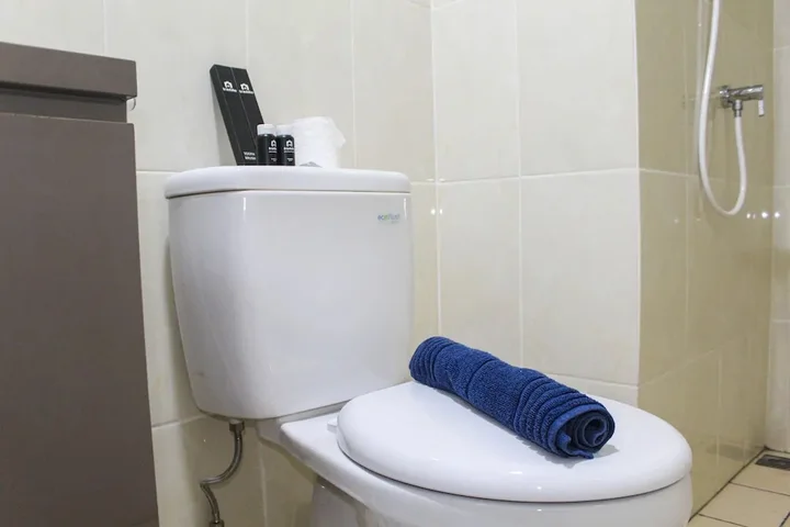 Legok: New Furnished with City View 2BR Apartment M-Town Residence