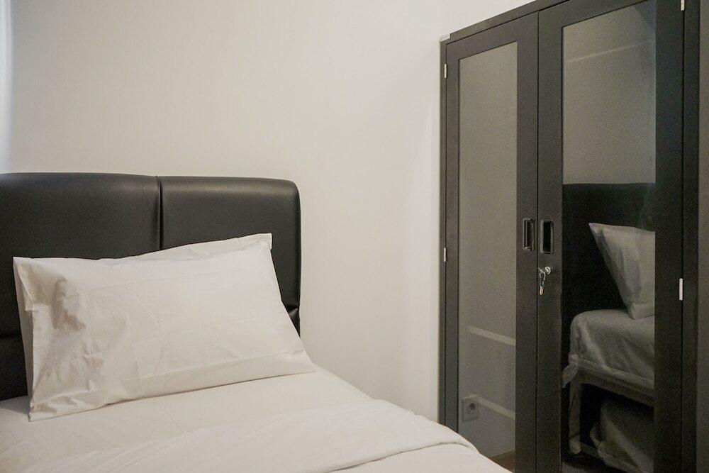 Legok: Comfy 2Br M-Town Residence Gading Serpong Apartment