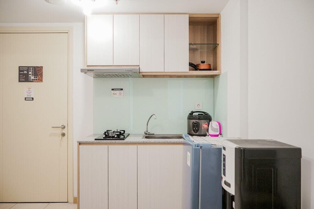 Legok: Comfy 2Br M-Town Residence Gading Serpong Apartment