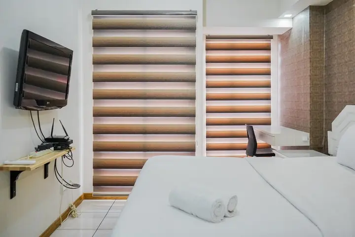 Legok: Minimalist Studio Apartment with City View at M-Town Residence