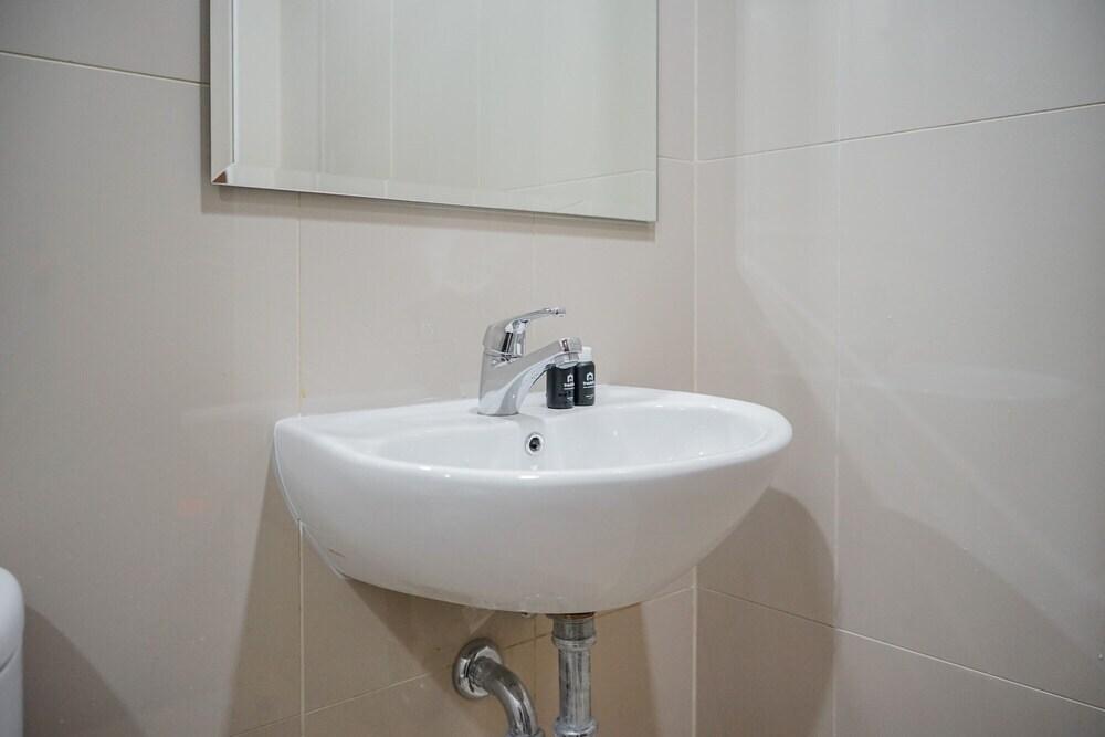 Fully Furnished With Best View 2Br Serpong M-Town Apartment — фото 4