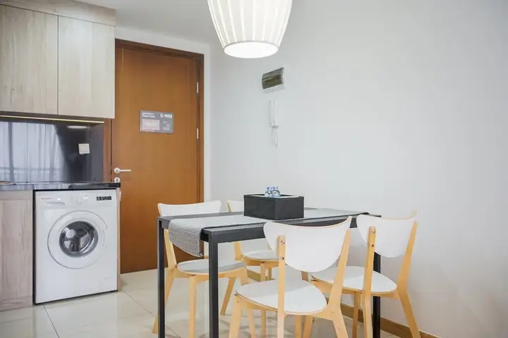 Fully Furnished With Best View 2Br Serpong M-Town Apartment — фото 3