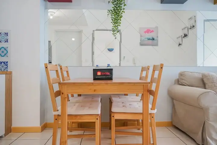 Legok: Spacious and Elegant 2BR M-Town Serpong Apartment