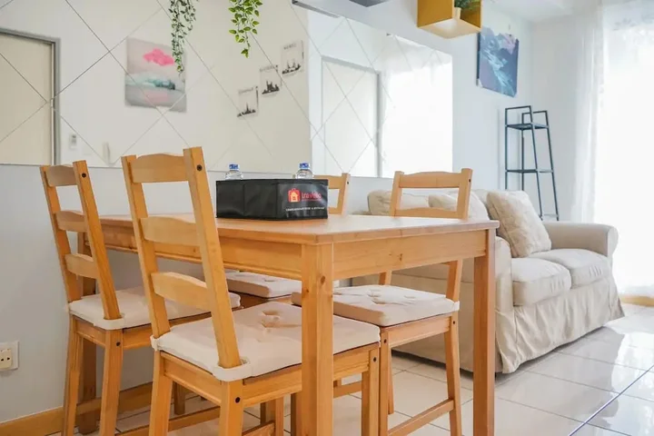 Legok: Spacious and Elegant 2BR M-Town Serpong Apartment