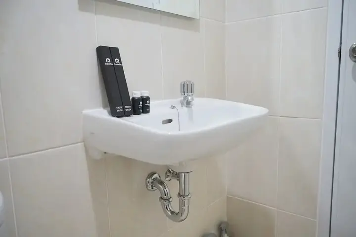 Legok: Spacious and Elegant 2BR M-Town Serpong Apartment