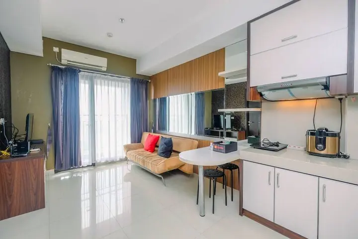 Legok: Comfy and Minimalist 1BR Apartment at Atria Residence