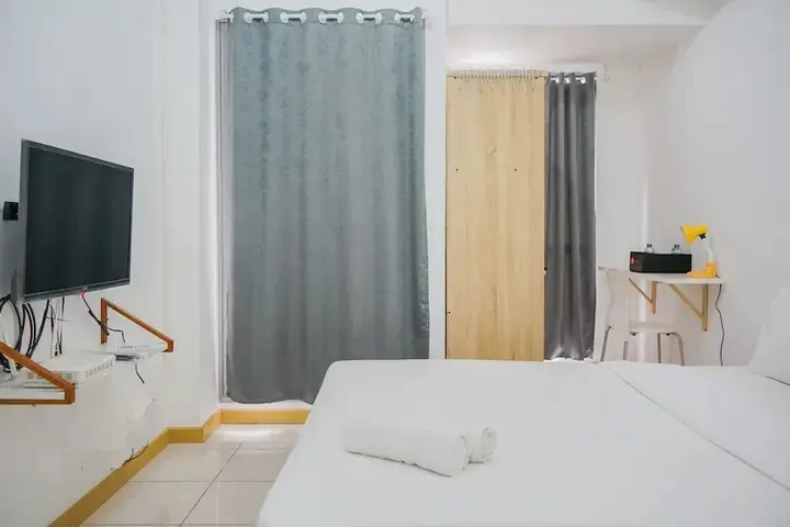 Legok: New Furnished with Cozy Stay Studio @ M-Town Residence Apartment