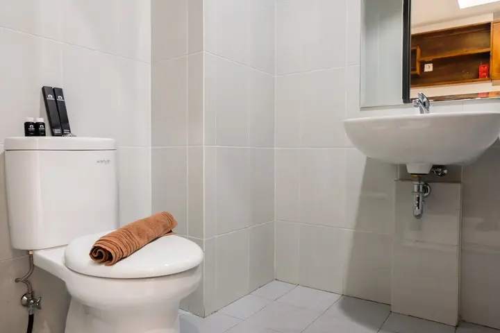 Legok: Comfortable and Spacious Studio Casa De Parco Apartment