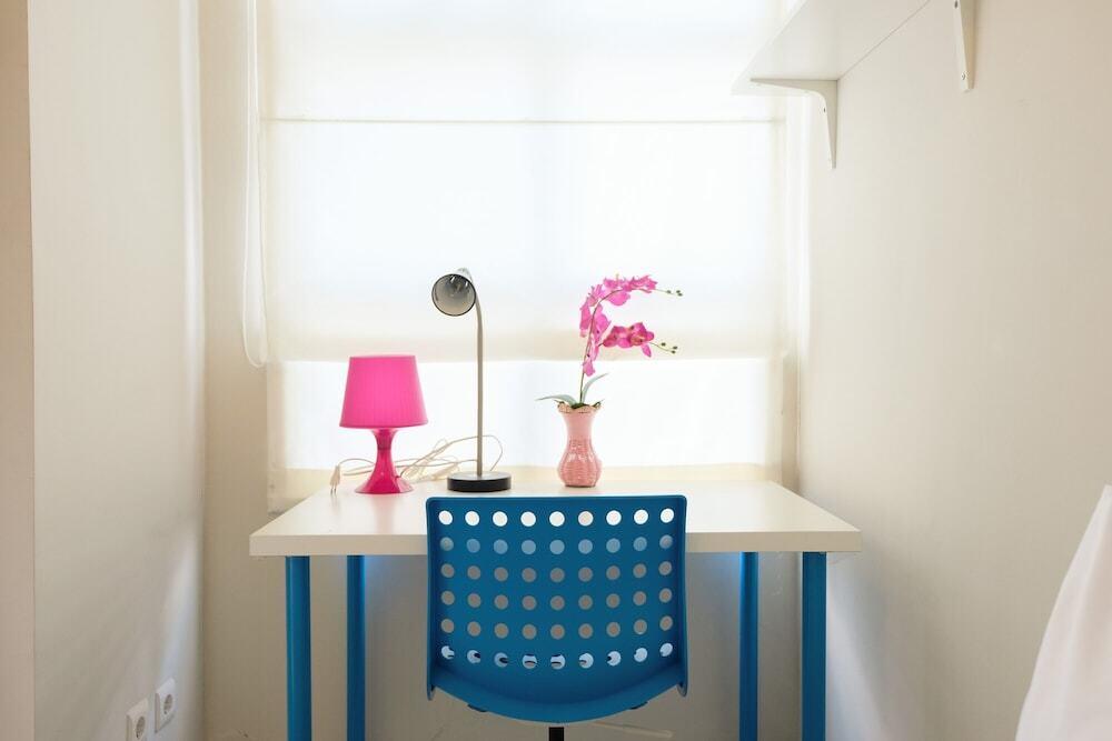 Legok: Comfortable Studio in Business Area Saveria Apartment