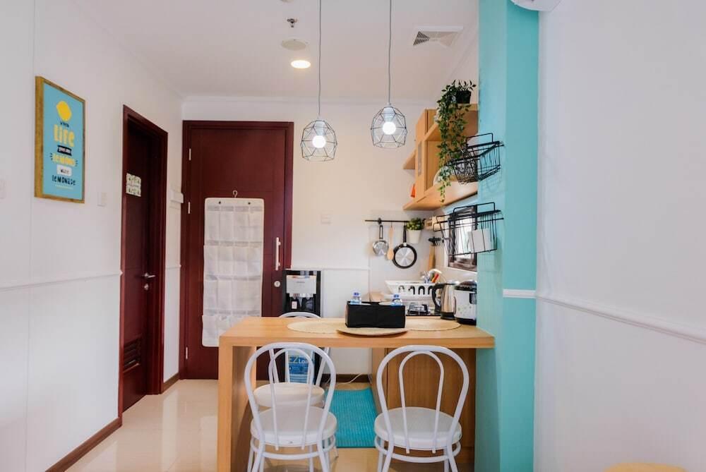 Legok: Minimalist 2BR at Asatti Apartment