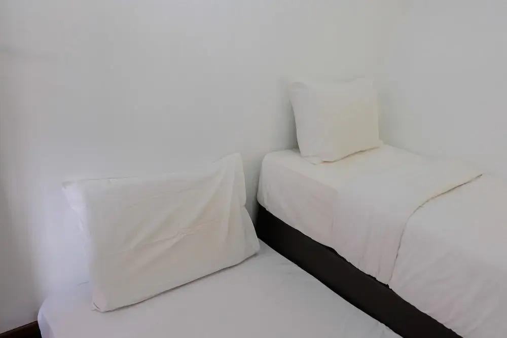Legok: Minimalist 2BR at Asatti Apartment
