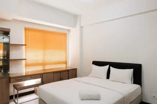 Legok: Cozy with City View Studio at Scientia Apartment