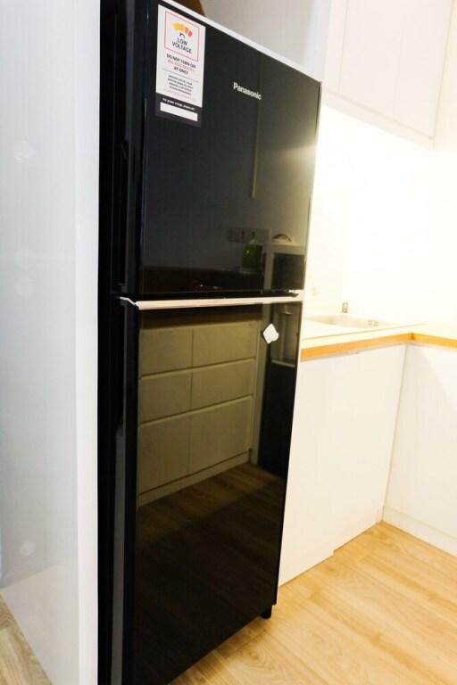 Legok: Spacious Studio Apartment at Skyline Paramount