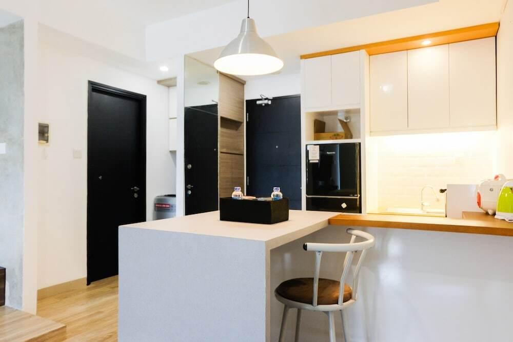 Legok: Spacious Studio Apartment at Skyline Paramount