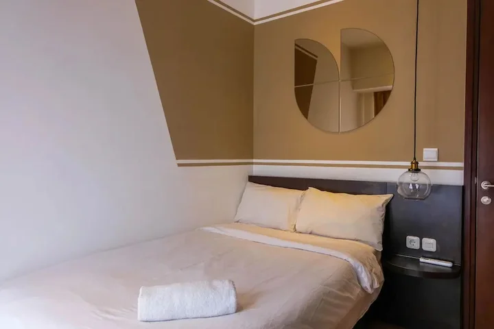 Legok: Elegant 2BR Apartment at M-Town Signature near Shopping Mall