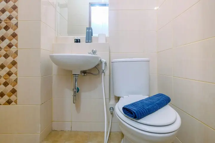 Депок: Minimalist and Comfortable Studio Dave Apartment