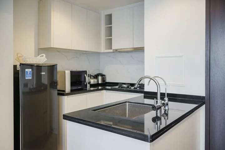 Legok: Lavish and Pleasant 2BR Apartment at The Branz BSD
