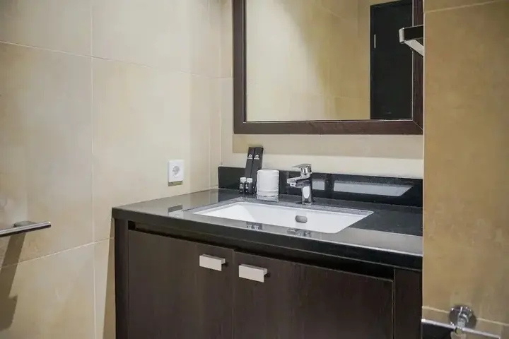 Legok: Lavish and Pleasant 2BR Apartment at The Branz BSD