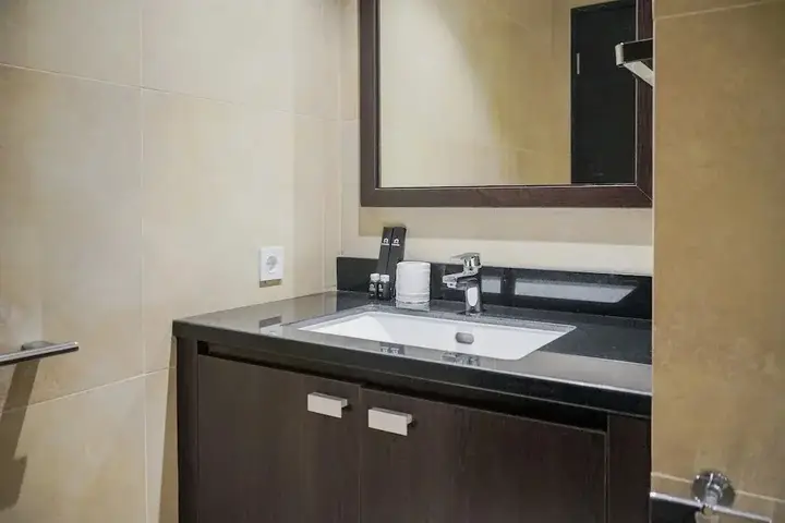 Lavish and Pleasant 2BR Apartment at The Branz BSD — фото 6