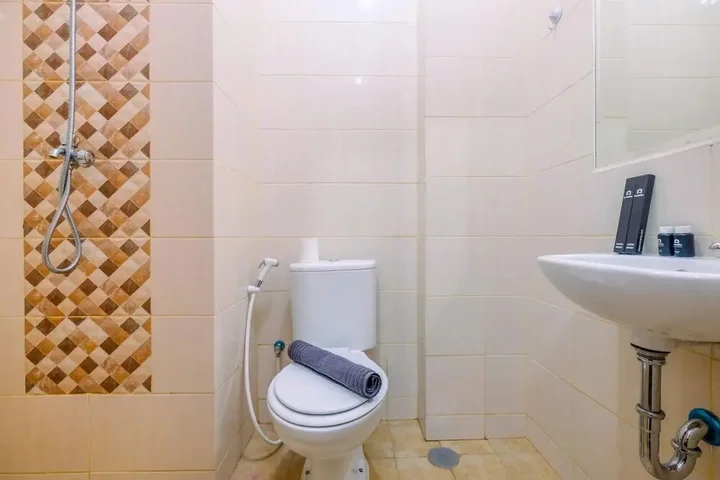Депок: Relaxing and Simple Studio at Dave Apartment