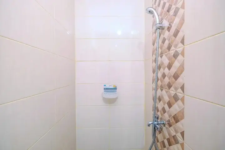 Депок: Relaxing and Simple Studio at Dave Apartment