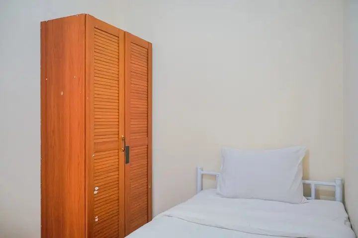 Homey and Simple 2BR at The Medina Apartment — фото 3