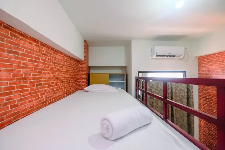 Депок: Cozy and Minimalist Studio at Dave Apartment