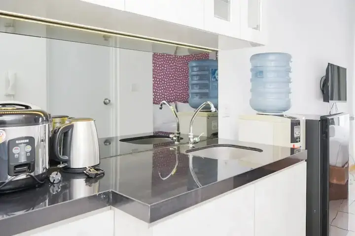 Legok: Cozy and Good Location Studio Apartment M-Town Residence