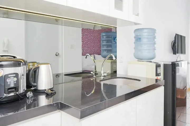 Legok: Cozy and Good Location Studio Apartment M-Town Residence