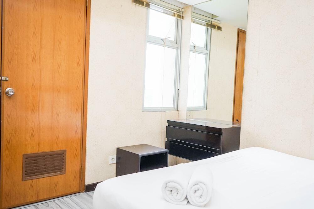 Тангеранг: Fully Furnished 2BR Great Western Apartment near Shopping Mall