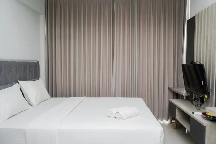 Legok: Fully Furnished With Comfortable Design Studio Majestic Point Serpong Apartment
