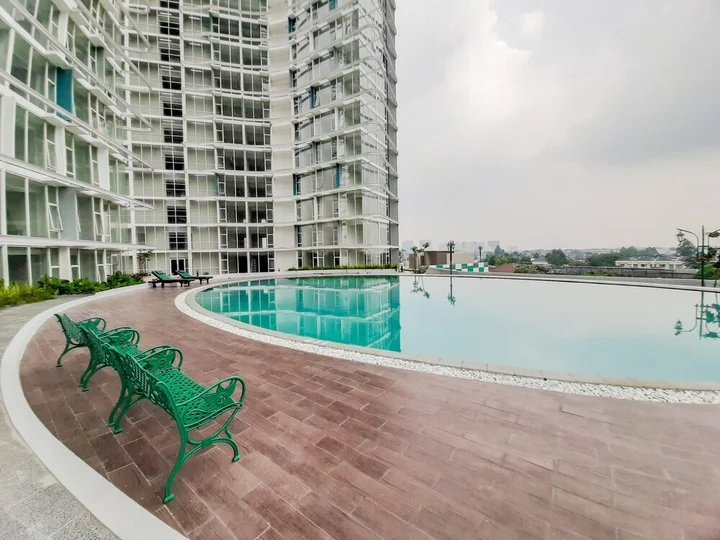 Legok: Fully Furnished With Comfortable Design Studio Majestic Point Serpong Apartment