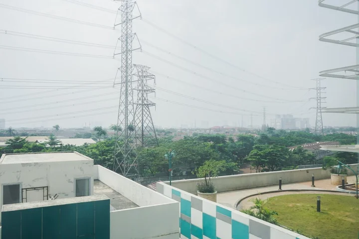 Legok: Fully Furnished With Comfortable Design Studio Majestic Point Serpong Apartment