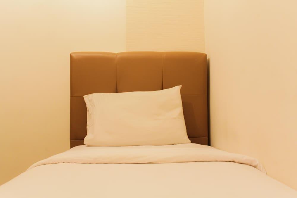 Simply and Minimalist 2BR at 19 Avenue Apartment — фото 1