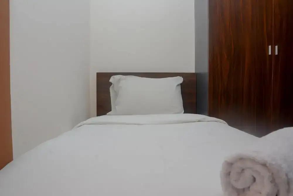 Brand New and Best Choice 2BR at Cinere Resort Apartment — фото 1