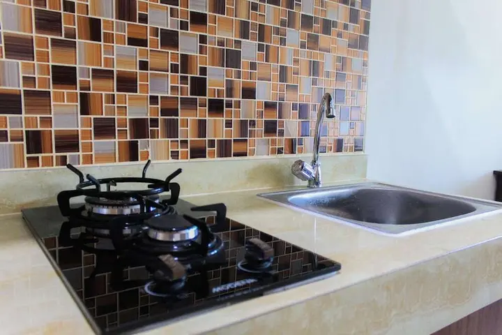 Legok: Comfy Stay Studio Apartment At B Residence