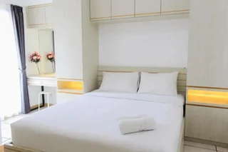 Legok: Clean and Comfort 2BR Apartment M-Town Residence