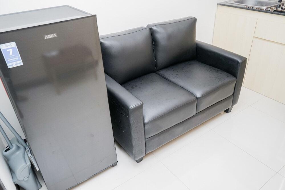 Тангеранг: Cozy Room 2BR at 19 Avenue Apartment