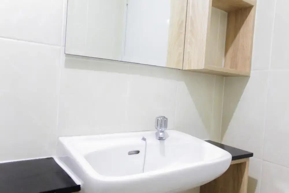 Legok: Modern and Clean 2BR Apartment at M-Town Residence