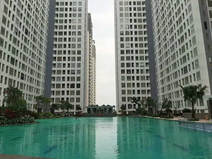 Legok: Modern and Clean 2BR Apartment at M-Town Residence