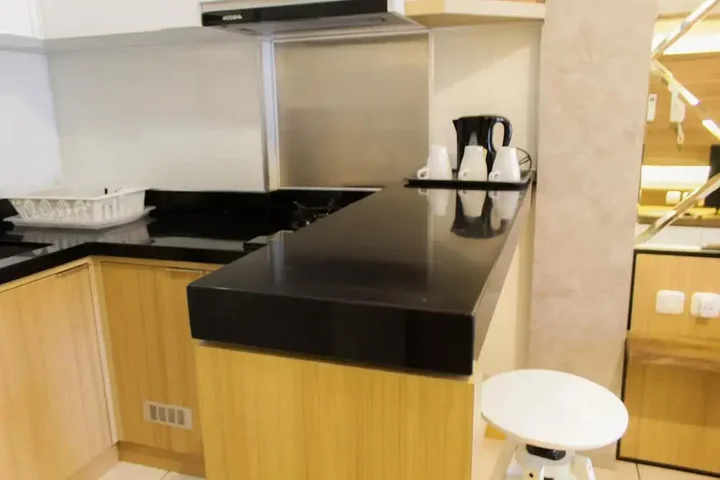 Legok: Modern and Clean 2BR Apartment at M-Town Residence